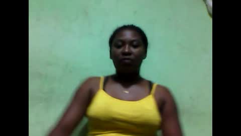 layllah01150120 online show from May 16, 5:57 pm