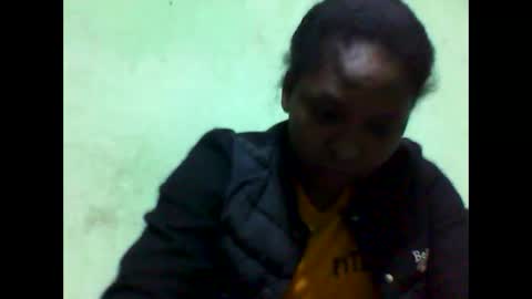 layllah01150120 online show from May 20, 3:02 pm