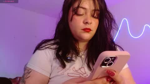 Layna  online show from August 18, 3:18 pm