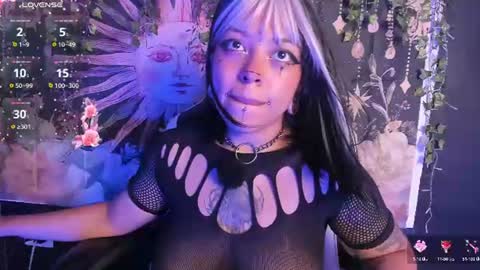 layra_66 online show from July 17, 7:58 pm