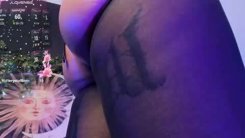 layra_66 online show from August 3, 4:14 pm