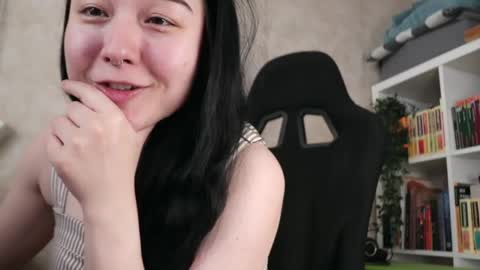 Lisa online show from May 26, 3:40 am