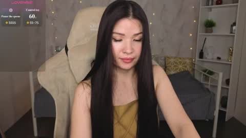 lea_apple online show from August 5, 3:04 am
