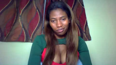 lea_diadem online show from August 11, 3:25 pm