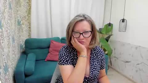 Lea online show from July 19, 6:15 am