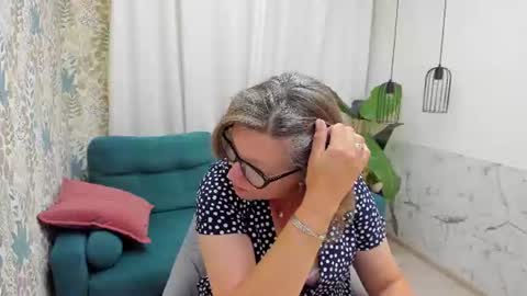 Lea online show from July 19, 7:21 am