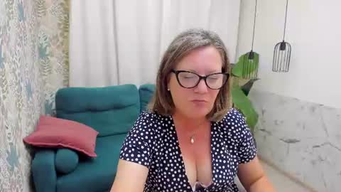 Lea online show from July 19, 8:27 am