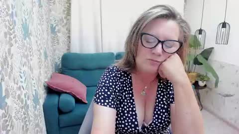 Lea online show from August 8, 7:19 am
