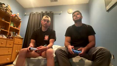 leaderzac online show from August 6, 1:26 am