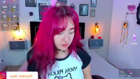 Leah online show from August 10, 11:50 pm