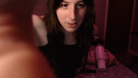 Leah Quinn online show from August 6, 2:54 am