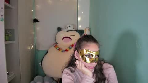 Laura online show from March 2, 1:40 pm