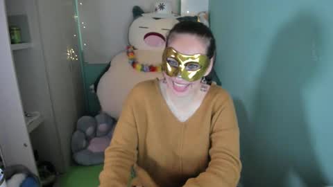Laura online show from March 3, 3:53 pm