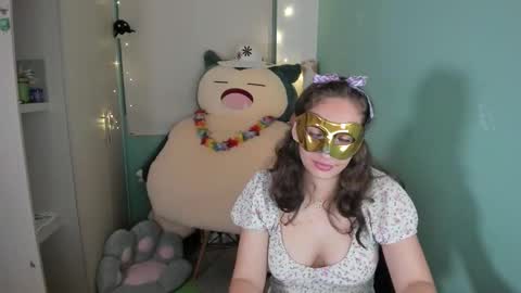 Laura online show from March 11, 3:25 am