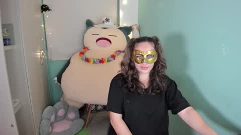 Laura online show from March 12, 2:09 am