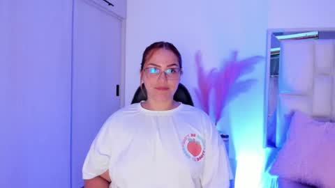 Leah  online show from August 13, 3:31 am