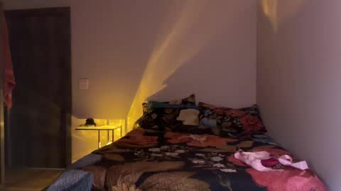 leahsparkles online show from July 25, 2:26 am