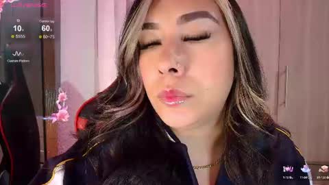 leah online show from June 28, 7:39 pm