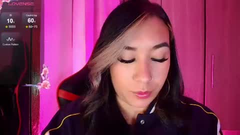 leah online show from June 29, 7:23 am