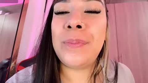 leah online show from July 16, 4:02 am