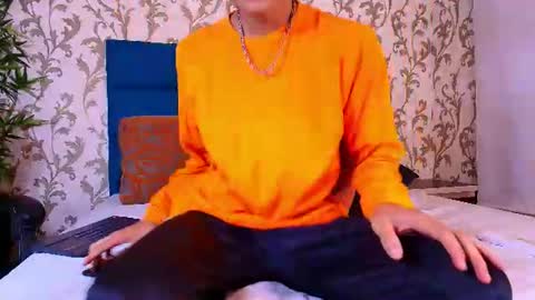 Lean online show from August 14, 2:37 am