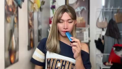 Miss Candy online show from July 19, 6:37 am
