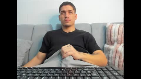 leandro_cooper online show from July 29, 11:45 pm