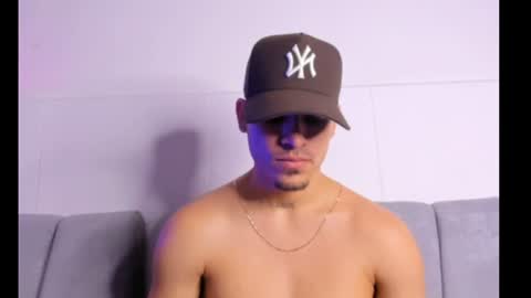 leandro_cooper online show from August 4, 12:40 am