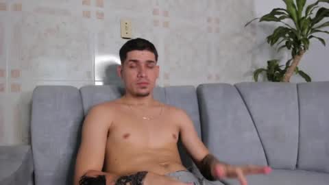 leandro_cooper online show from August 7, 9:48 pm
