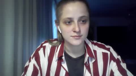 Lea online show from July 30, 6:36 pm