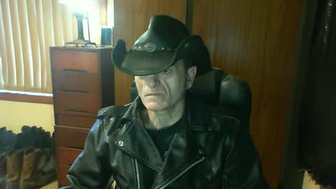 leathergreaser online show from July 2, 10:22 pm