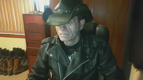 leathergreaser online show from July 4, 9:50 pm