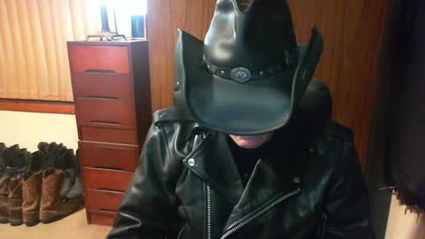 leathergreaser online show from July 5, 7:28 pm