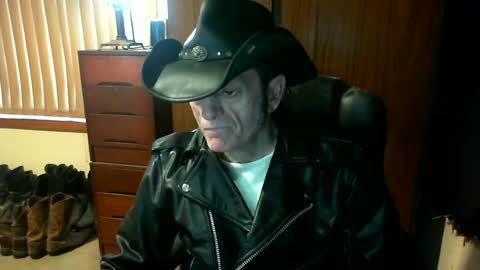 leathergreaser online show from July 7, 5:55 am