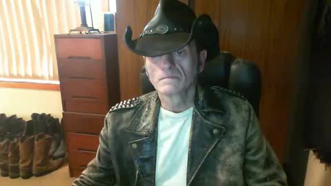 leathergreaser online show from July 9, 6:18 am