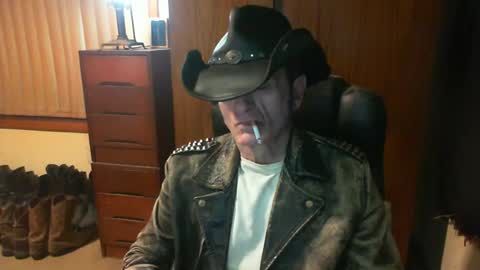 leathergreaser online show from July 9, 7:24 am