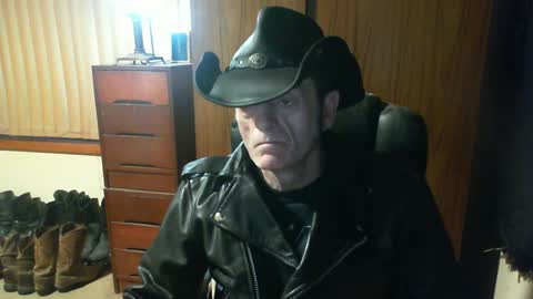 leathergreaser online show from July 10, 7:14 am