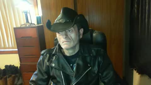 leathergreaser online show from July 12, 12:28 am