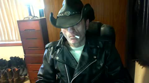 leathergreaser online show from July 13, 2:07 am