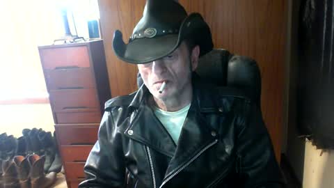 leathergreaser online show from July 13, 3:13 am