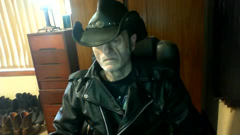 leathergreaser online show from July 15, 2:45 am