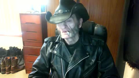 leathergreaser online show from August 15, 5:00 am