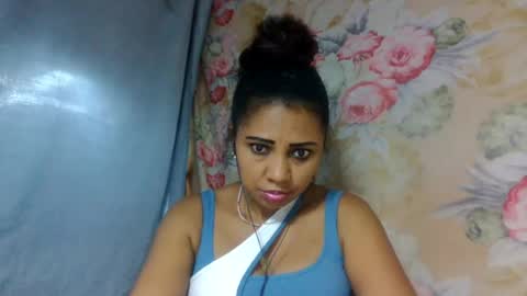 leatianaa online show from August 8, 9:26 pm
