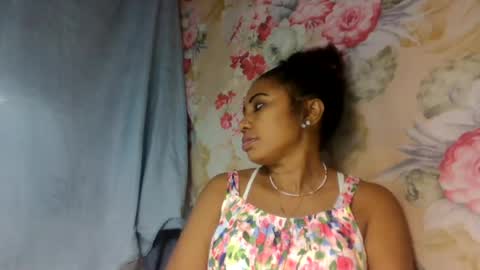 leatianaa online show from August 11, 6:48 am