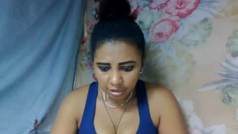 leatianaa online show from August 12, 1:19 am