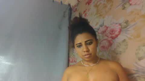 leatianaa online show from August 14, 12:03 am