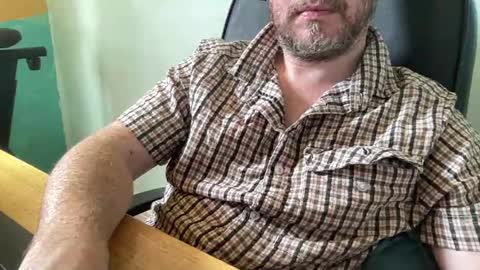 lee_8891 online show from August 4, 12:46 pm