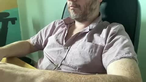 lee_8891 online show from August 5, 9:18 am