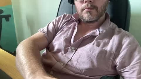 lee_8891 online show from August 5, 10:24 am