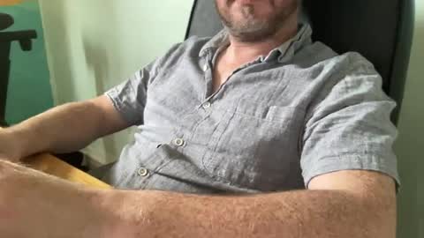 lee_8891 online show from August 6, 10:36 am